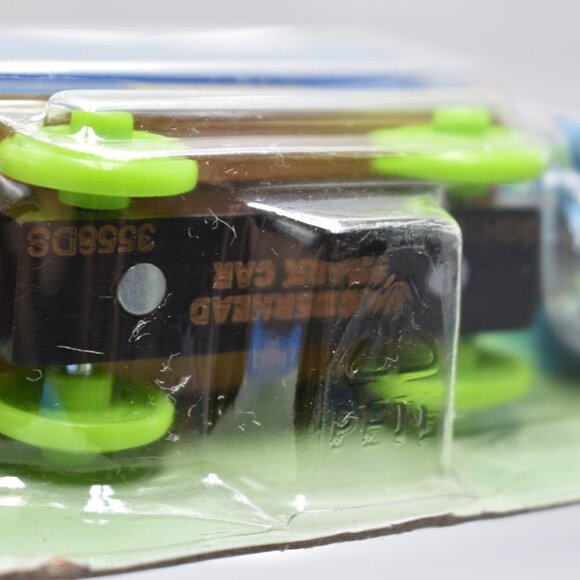 Thomas & Friends Real Wood Aquarium Cars Sting Ray Tanker Hammerhead Shark Car - Picture 11 of 12